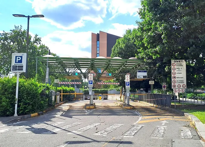 Appartam Liberty In Porta Susa Parcheggio Turin